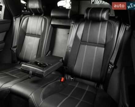 Білий Ленд Ровер Рендж Ровер Велар, об'ємом двигуна 3 л та пробігом 102 тис. км за 48900 $, фото 54 на Automoto.ua