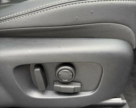 Білий Ленд Ровер Рендж Ровер Велар, об'ємом двигуна 2 л та пробігом 128 тис. км за 38900 $, фото 26 на Automoto.ua