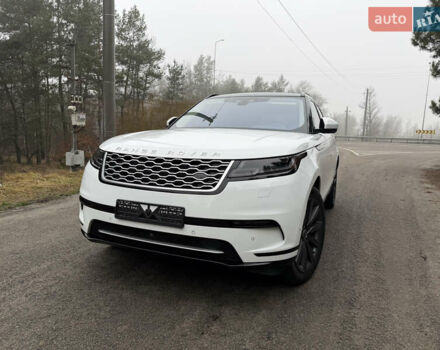 Білий Ленд Ровер Рендж Ровер Велар, об'ємом двигуна 2 л та пробігом 108 тис. км за 44999 $, фото 2 на Automoto.ua