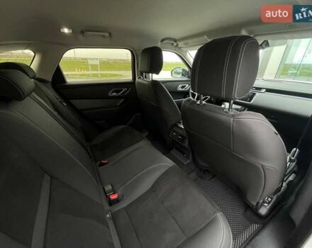 Білий Ленд Ровер Рендж Ровер Велар, об'ємом двигуна 2 л та пробігом 168 тис. км за 42000 $, фото 22 на Automoto.ua