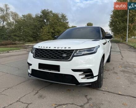 Белый Ленд Ровер Рендж Ровер Велар, объемом двигателя 2 л и пробегом 92 тыс. км за 48000 $, фото 12 на Automoto.ua