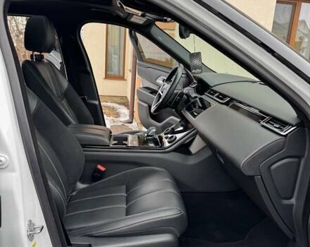 Білий Ленд Ровер Рендж Ровер Велар, об'ємом двигуна 2 л та пробігом 128 тис. км за 38900 $, фото 28 на Automoto.ua