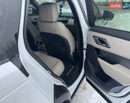 Білий Ленд Ровер Рендж Ровер Велар, об'ємом двигуна 2 л та пробігом 94 тис. км за 46000 $, фото 13 на Automoto.ua