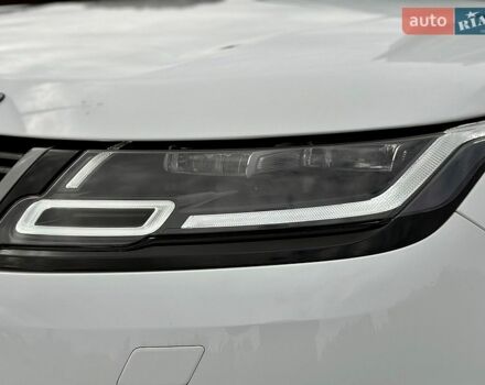 Белый Ленд Ровер Рендж Ровер Велар, объемом двигателя 2 л и пробегом 68 тыс. км за 50800 $, фото 27 на Automoto.ua