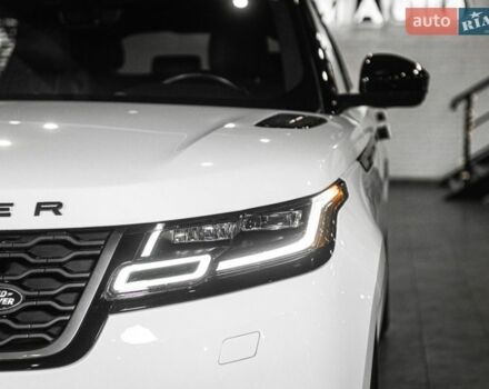 Білий Ленд Ровер Рендж Ровер Велар, об'ємом двигуна 3 л та пробігом 102 тис. км за 48900 $, фото 3 на Automoto.ua