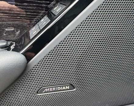 Білий Ленд Ровер Рендж Ровер Велар, об'ємом двигуна 2 л та пробігом 128 тис. км за 38900 $, фото 12 на Automoto.ua