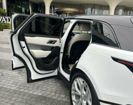 Білий Ленд Ровер Рендж Ровер Велар, об'ємом двигуна 2 л та пробігом 40 тис. км за 67000 $, фото 19 на Automoto.ua