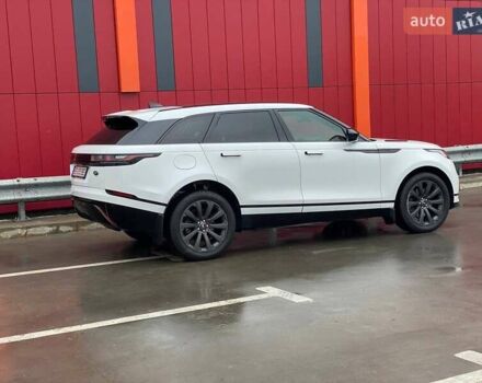 Белый Ленд Ровер Рендж Ровер Велар, объемом двигателя 2 л и пробегом 45 тыс. км за 64999 $, фото 8 на Automoto.ua