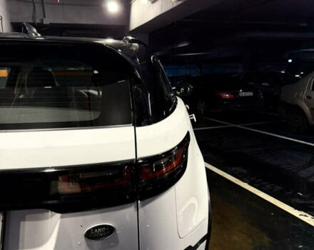 Білий Ленд Ровер Рендж Ровер Велар, об'ємом двигуна 2 л та пробігом 44 тис. км за 60000 $, фото 4 на Automoto.ua