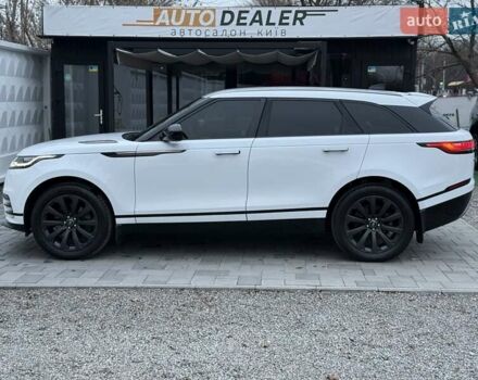 Белый Ленд Ровер Рендж Ровер Велар, объемом двигателя 2 л и пробегом 65 тыс. км за 54900 $, фото 6 на Automoto.ua