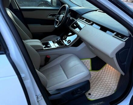 Белый Ленд Ровер Рендж Ровер Велар, объемом двигателя 2 л и пробегом 40 тыс. км за 50000 $, фото 9 на Automoto.ua