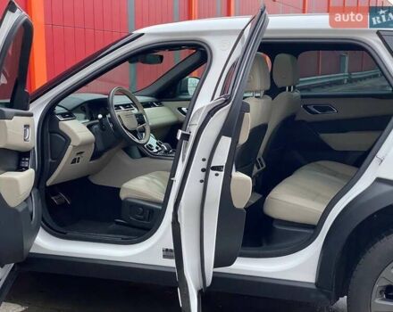 Белый Ленд Ровер Рендж Ровер Велар, объемом двигателя 2 л и пробегом 45 тыс. км за 64999 $, фото 54 на Automoto.ua