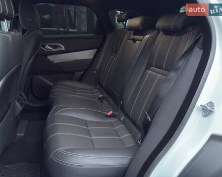 Белый Ленд Ровер Рендж Ровер Велар, объемом двигателя 2 л и пробегом 65 тыс. км за 54900 $, фото 30 на Automoto.ua