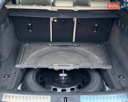 Белый Ленд Ровер Рендж Ровер Велар, объемом двигателя 2 л и пробегом 45 тыс. км за 64999 $, фото 63 на Automoto.ua