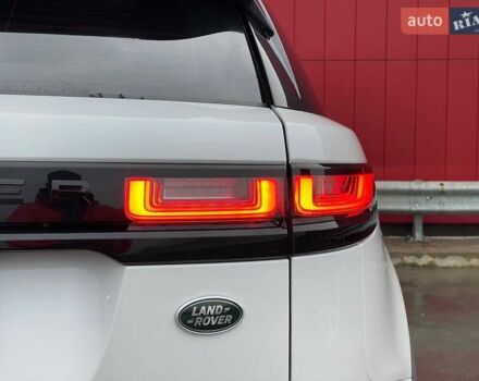 Белый Ленд Ровер Рендж Ровер Велар, объемом двигателя 2 л и пробегом 45 тыс. км за 64999 $, фото 74 на Automoto.ua