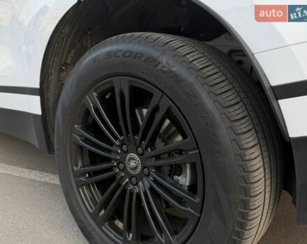 Білий Ленд Ровер Рендж Ровер Велар, об'ємом двигуна 2 л та пробігом 52 тис. км за 55000 $, фото 7 на Automoto.ua