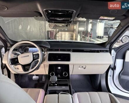 Ленд Ровер Рендж Ровер Велар 2022 в Киеве на Automoto.ua Белый Ленд Ровер Рендж Ровер Велар, объемом двигателя 2 л и пробегом 45 тыс. км за 68500 $, фото 11 на Automoto.ua