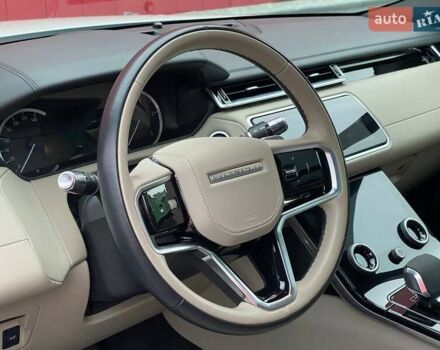 Белый Ленд Ровер Рендж Ровер Велар, объемом двигателя 2 л и пробегом 45 тыс. км за 64999 $, фото 11 на Automoto.ua