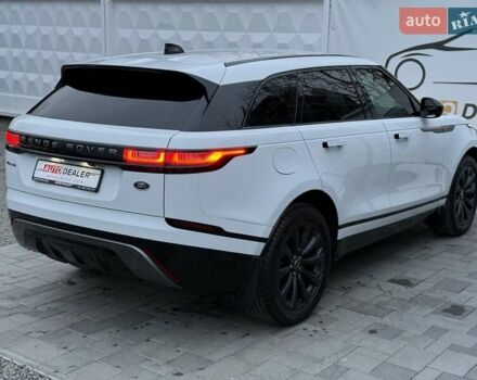Белый Ленд Ровер Рендж Ровер Велар, объемом двигателя 2 л и пробегом 65 тыс. км за 54900 $, фото 11 на Automoto.ua