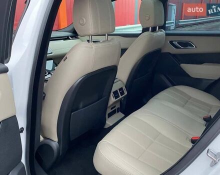 Белый Ленд Ровер Рендж Ровер Велар, объемом двигателя 2 л и пробегом 45 тыс. км за 64999 $, фото 60 на Automoto.ua