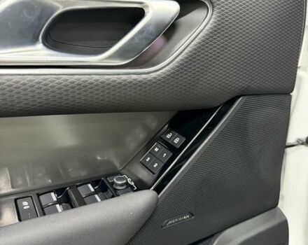 Белый Ленд Ровер Рендж Ровер Велар, объемом двигателя 2 л и пробегом 20 тыс. км за 45999 $, фото 26 на Automoto.ua