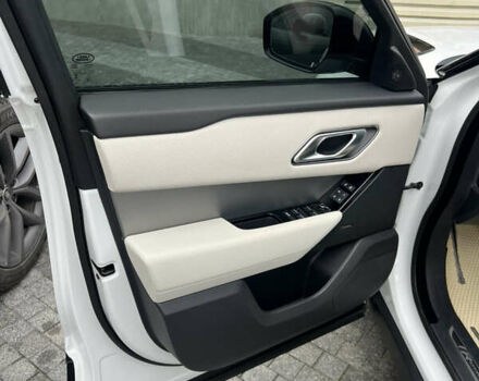 Білий Ленд Ровер Рендж Ровер Велар, об'ємом двигуна 2 л та пробігом 40 тис. км за 67000 $, фото 29 на Automoto.ua