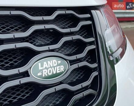 Белый Ленд Ровер Рендж Ровер Велар, объемом двигателя 2 л и пробегом 45 тыс. км за 64999 $, фото 86 на Automoto.ua