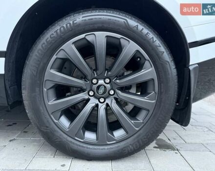 Белый Ленд Ровер Рендж Ровер Велар, объемом двигателя 2 л и пробегом 65 тыс. км за 54900 $, фото 15 на Automoto.ua