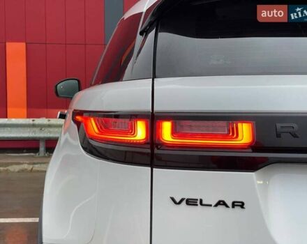 Белый Ленд Ровер Рендж Ровер Велар, объемом двигателя 2 л и пробегом 45 тыс. км за 64999 $, фото 73 на Automoto.ua