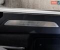 Белый Ленд Ровер Рендж Ровер Велар, объемом двигателя 2 л и пробегом 51 тыс. км за 57100 $, фото 9 на Automoto.ua