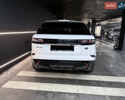 Ленд Ровер Рендж Ровер Велар 2022 в Киеве на Automoto.ua Белый Ленд Ровер Рендж Ровер Велар, объемом двигателя 2 л и пробегом 45 тыс. км за 68500 $, фото 4 на Automoto.ua