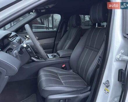 Белый Ленд Ровер Рендж Ровер Велар, объемом двигателя 2 л и пробегом 65 тыс. км за 54900 $, фото 20 на Automoto.ua