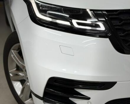 Белый Ленд Ровер Рендж Ровер Велар, объемом двигателя 2 л и пробегом 20 тыс. км за 45999 $, фото 4 на Automoto.ua