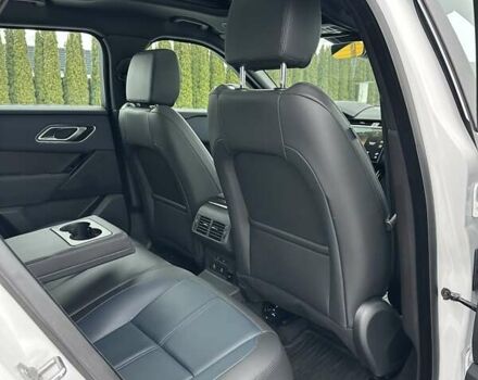 Белый Ленд Ровер Рендж Ровер Велар, объемом двигателя 2 л и пробегом 16 тыс. км за 83900 $, фото 26 на Automoto.ua