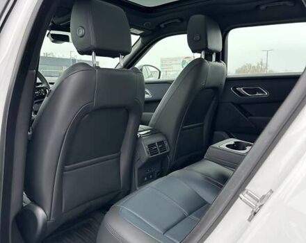 Белый Ленд Ровер Рендж Ровер Велар, объемом двигателя 2 л и пробегом 16 тыс. км за 83900 $, фото 19 на Automoto.ua