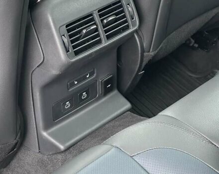 Белый Ленд Ровер Рендж Ровер Велар, объемом двигателя 2 л и пробегом 16 тыс. км за 83900 $, фото 22 на Automoto.ua