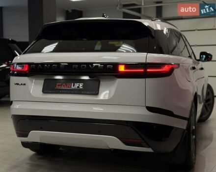 Білий Ленд Ровер Рендж Ровер Велар, об'ємом двигуна 2 л та пробігом 1 тис. км за 94500 $, фото 17 на Automoto.ua