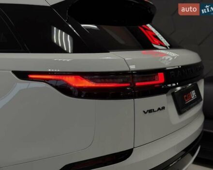 Білий Ленд Ровер Рендж Ровер Велар, об'ємом двигуна 2 л та пробігом 1 тис. км за 94500 $, фото 25 на Automoto.ua