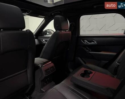 Білий Ленд Ровер Рендж Ровер Велар, об'ємом двигуна 2 л та пробігом 1 тис. км за 94500 $, фото 50 на Automoto.ua