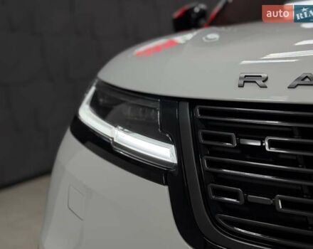 Білий Ленд Ровер Рендж Ровер Велар, об'ємом двигуна 2 л та пробігом 1 тис. км за 94500 $, фото 5 на Automoto.ua