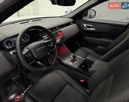 Білий Ленд Ровер Рендж Ровер Велар, об'ємом двигуна 2 л та пробігом 1 тис. км за 94500 $, фото 45 на Automoto.ua