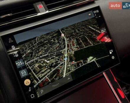 Білий Ленд Ровер Рендж Ровер Велар, об'ємом двигуна 2 л та пробігом 1 тис. км за 94500 $, фото 37 на Automoto.ua