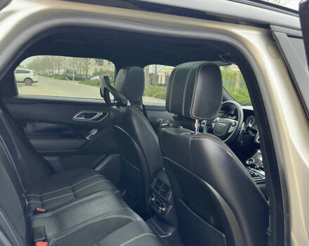 Бежевый Ленд Ровер Рендж Ровер Велар, объемом двигателя 2 л и пробегом 24 тыс. км за 43500 $, фото 18 на Automoto.ua