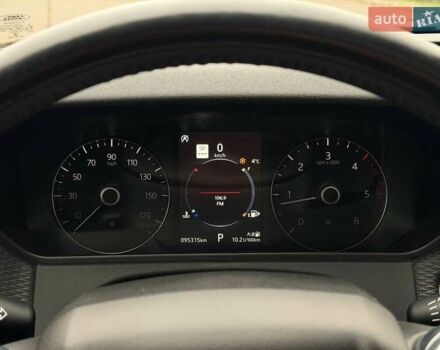 Чорний Ленд Ровер Рендж Ровер Велар, об'ємом двигуна 2 л та пробігом 95 тис. км за 40000 $, фото 60 на Automoto.ua