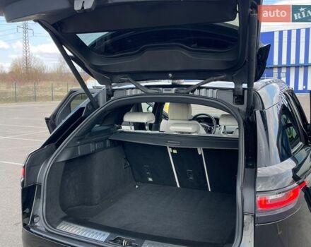 Чорний Ленд Ровер Рендж Ровер Велар, об'ємом двигуна 2.99 л та пробігом 100 тис. км за 39999 $, фото 9 на Automoto.ua