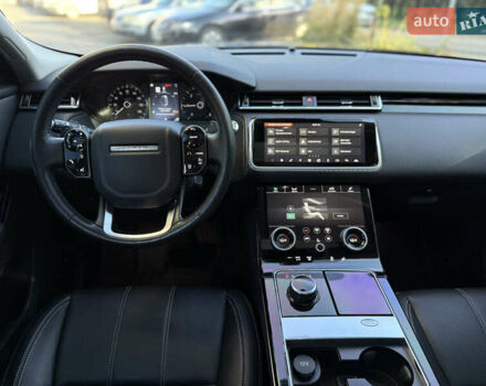 Черный Ленд Ровер Рендж Ровер Велар, объемом двигателя 2 л и пробегом 105 тыс. км за 32000 $, фото 55 на Automoto.ua