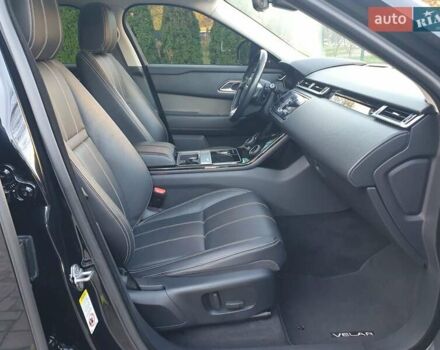 Ленд Ровер Рендж Ровер Велар 2017 у Києві на Automoto.ua Чорний Ленд Ровер Рендж Ровер Велар, об'ємом двигуна 2 л та пробігом 90 тис. км за 35999 $, фото 53 на Automoto.ua