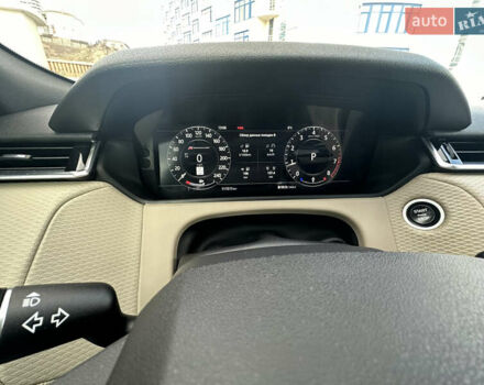 Чорний Ленд Ровер Рендж Ровер Велар, об'ємом двигуна 2 л та пробігом 123 тис. км за 35500 $, фото 7 на Automoto.ua