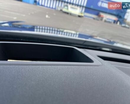 Чорний Ленд Ровер Рендж Ровер Велар, об'ємом двигуна 2.99 л та пробігом 100 тис. км за 39999 $, фото 15 на Automoto.ua