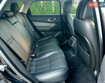 Ленд Ровер Рендж Ровер Велар 2017 у Києві на Automoto.ua Чорний Ленд Ровер Рендж Ровер Велар, об'ємом двигуна 2 л та пробігом 90 тис. км за 35999 $, фото 50 на Automoto.ua